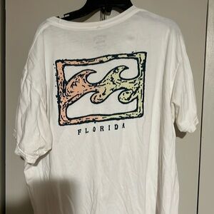 Billabong tshirt never worn